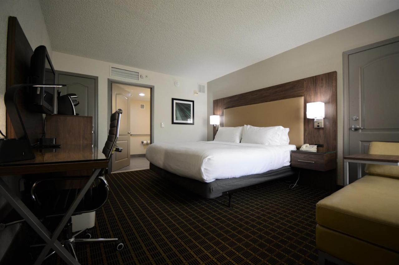 Holiday Inn Hazlet By Ihg Bagian luar foto