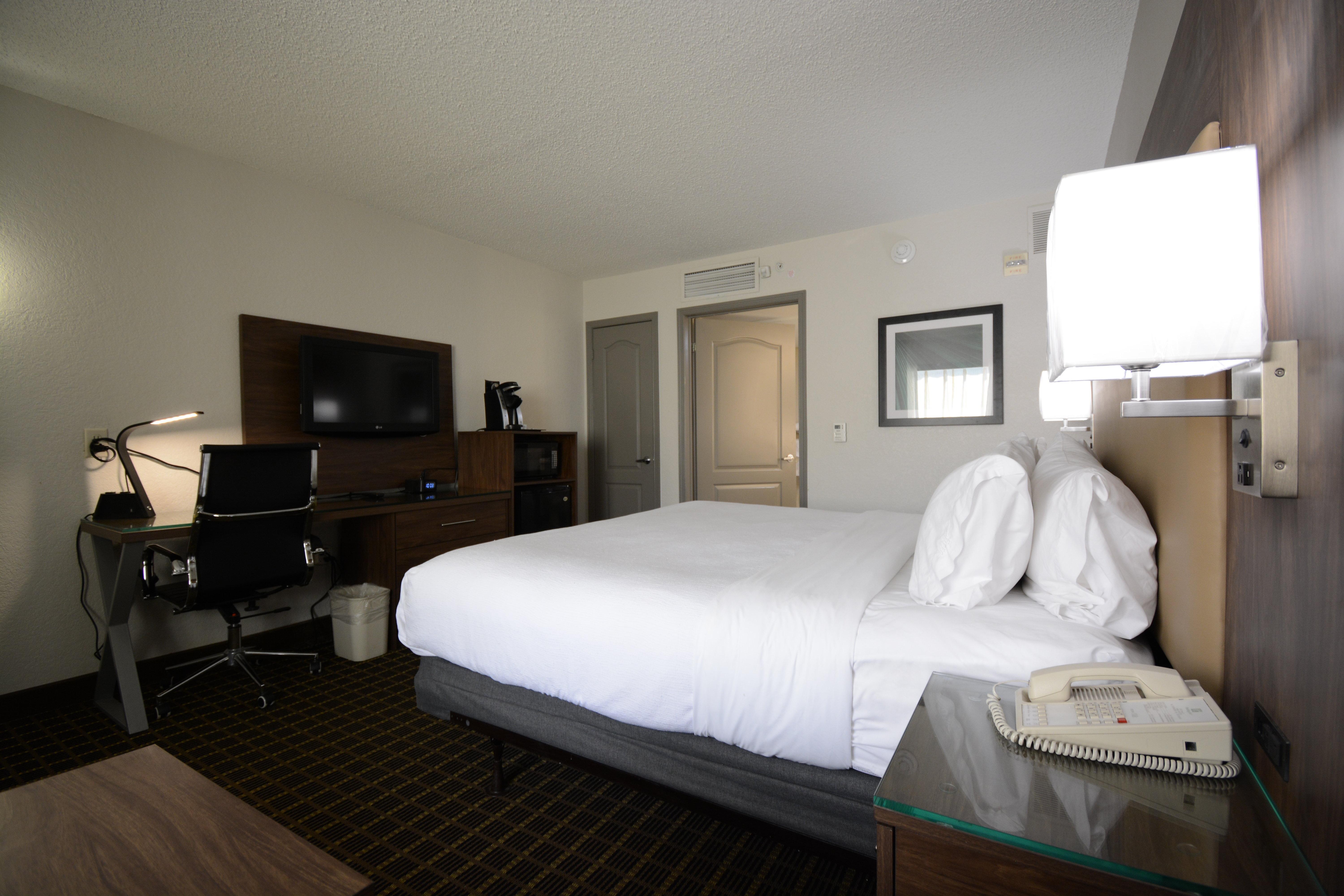 Holiday Inn Hazlet By Ihg Bagian luar foto