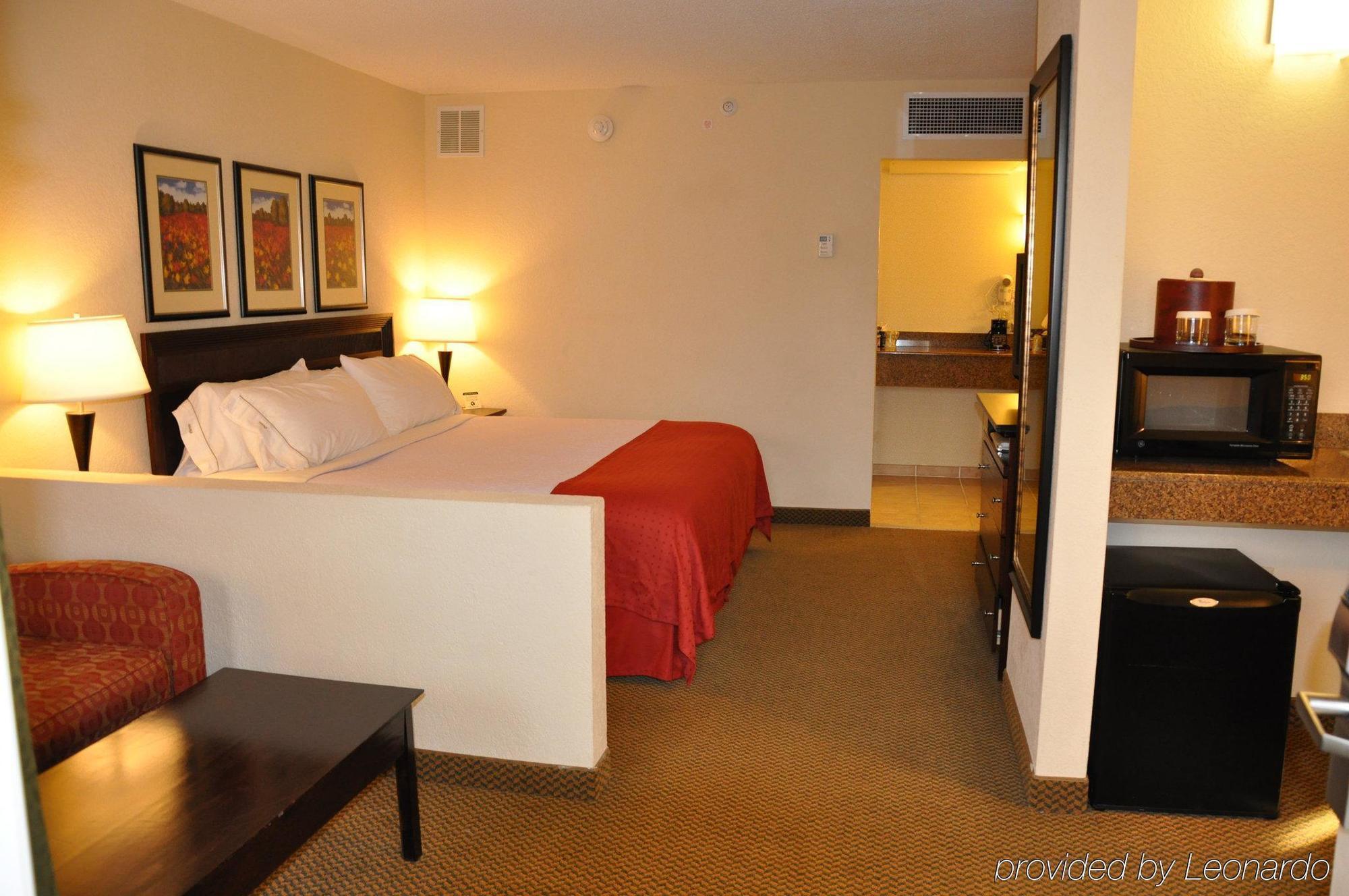 Holiday Inn Hazlet By Ihg Bagian luar foto