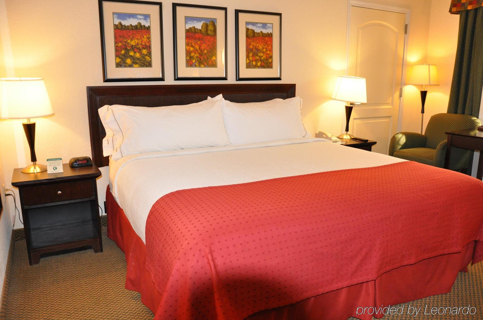 Holiday Inn Hazlet By Ihg Bagian luar foto